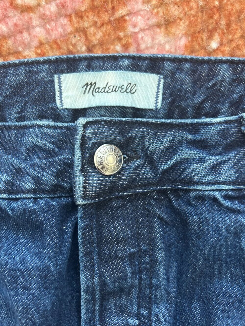 Madewell Tall Curvy Pieced Barrel-Leg Jeans – McKinney Wash - Picture 4 of 9